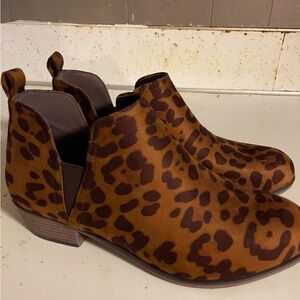 Women’s Pierre Dumas Ankle Boots